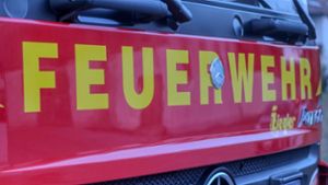 Feuerwehreinsatz in Albstadt: Müll gerät in leerstehendem Gebäudeteil in Brand