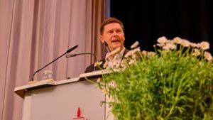 Horbs OB Peter Rosenberger (CDU) spricht beim Jahresempfang in der Hohenberghalle von seinem letzten Arbeitstag in Horb. Foto: Juergen Lueck /Juergen Lueck