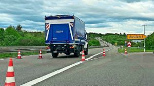 Unfall auf B27: Fahrer mit offenbar mehr als 0,5 Promille - 70.000 Euro Sachschaden
